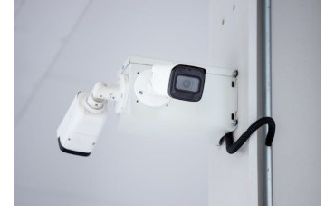 Comment les caméras de surveillance renforcent la sécurité des entreprises en zone ATEX : Études de cas